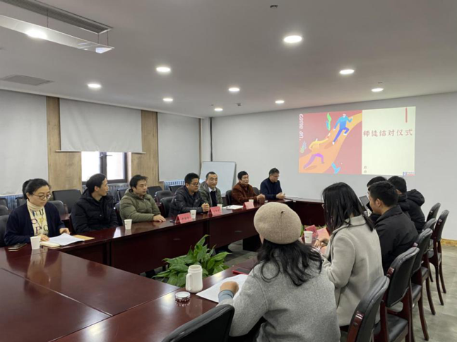 育新秀“傳幫帶” 言傳身教助成長 ——培育推進華新高質量發(fā)展新力量